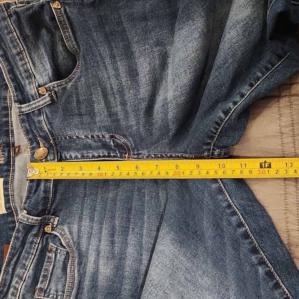 Kut from the Kloth Distressed Denim Cropped Jeans - Picture 9 of 10